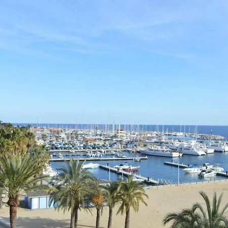 Lägenhet Studio Calme Et Bien Situe Au Lavandou Avec Wi-fi Et Parking, Proche Plage Et Commerces - Fr-1-251-232 Le Lavandou