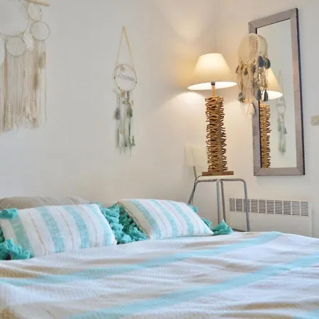 Studio Calme Et Bien Situe Au Lavandou Avec Wi-fi Et Parking, Proche Plage Et Commerces - Fr-1-251-232 Le Lavandou