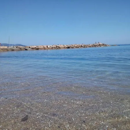 아파트 Studio Calme Et Bien Situe Au Lavandou Avec Wi-fi Et Parking, Proche Plage Et Commerces - Fr-1-251-232 르 라방두