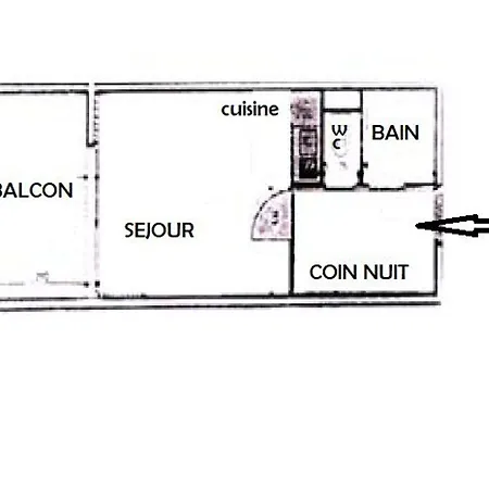Studio Calme Et Bien Situe Au Lavandou Avec Wi-fi Et Parking, Proche Plage Et Commerces - Fr-1-251-232